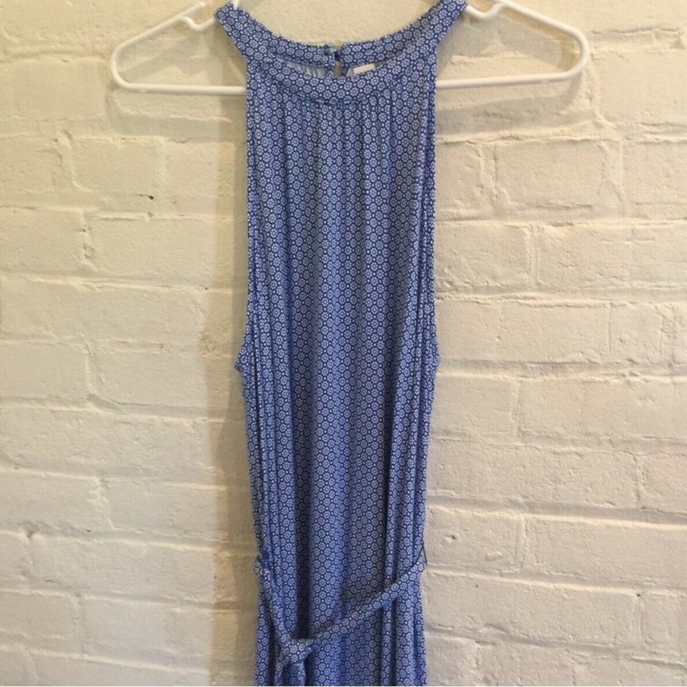 Old Navy Blue And White Floral Long  Sleeveless Maxi Dress Size Medium